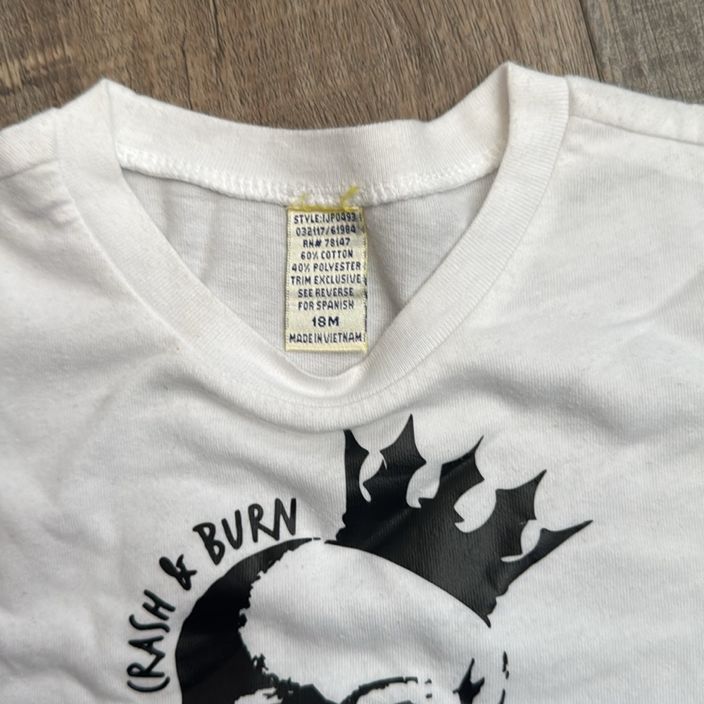 Shirt - Picture 2 of 2